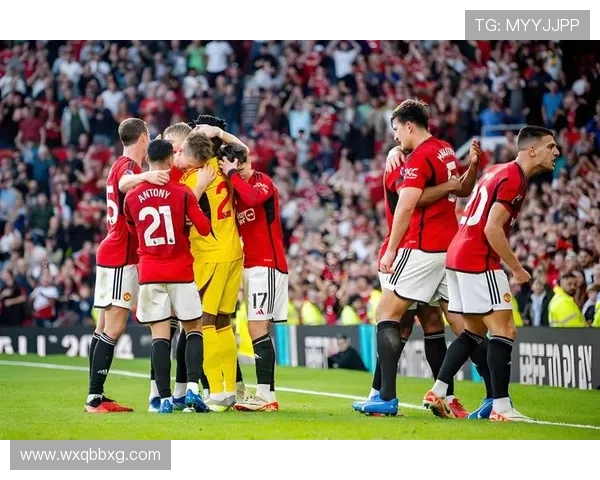 曼联防线失误频繁问题加剧,对赛季防守稳定性带来影响 曼联防线失误频繁问题加剧,对赛季防守稳定性带来影响