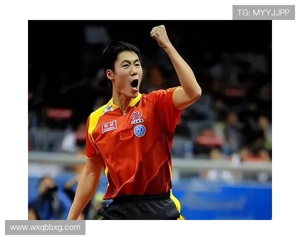 王励勤家里这娃娃竟然每天练球到半夜，隔壁都嫉妒疯了！